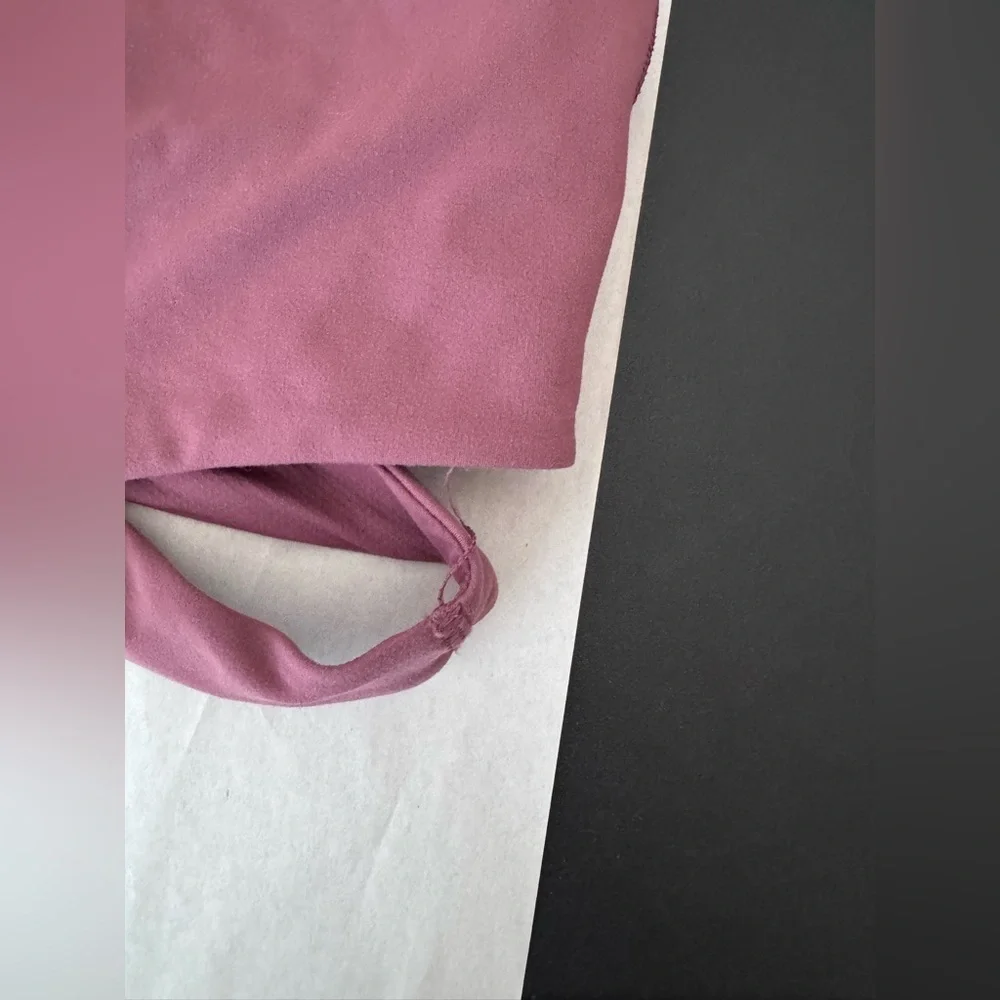 Athleta Conscious Cut Out Crop Rose Yoga Athleisure Size Small - Picture 6 of 11